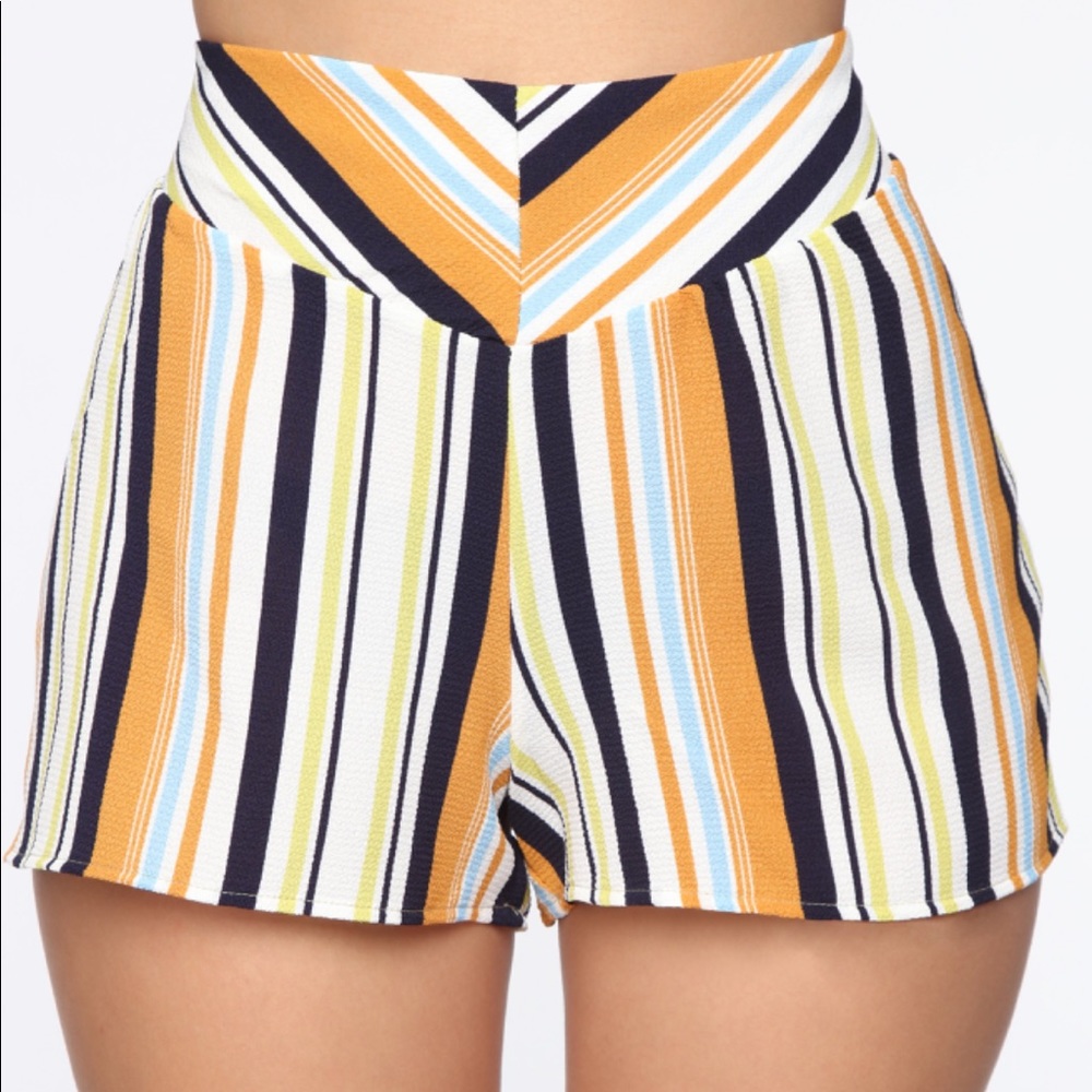 High Rise striped Shorts NWOT
